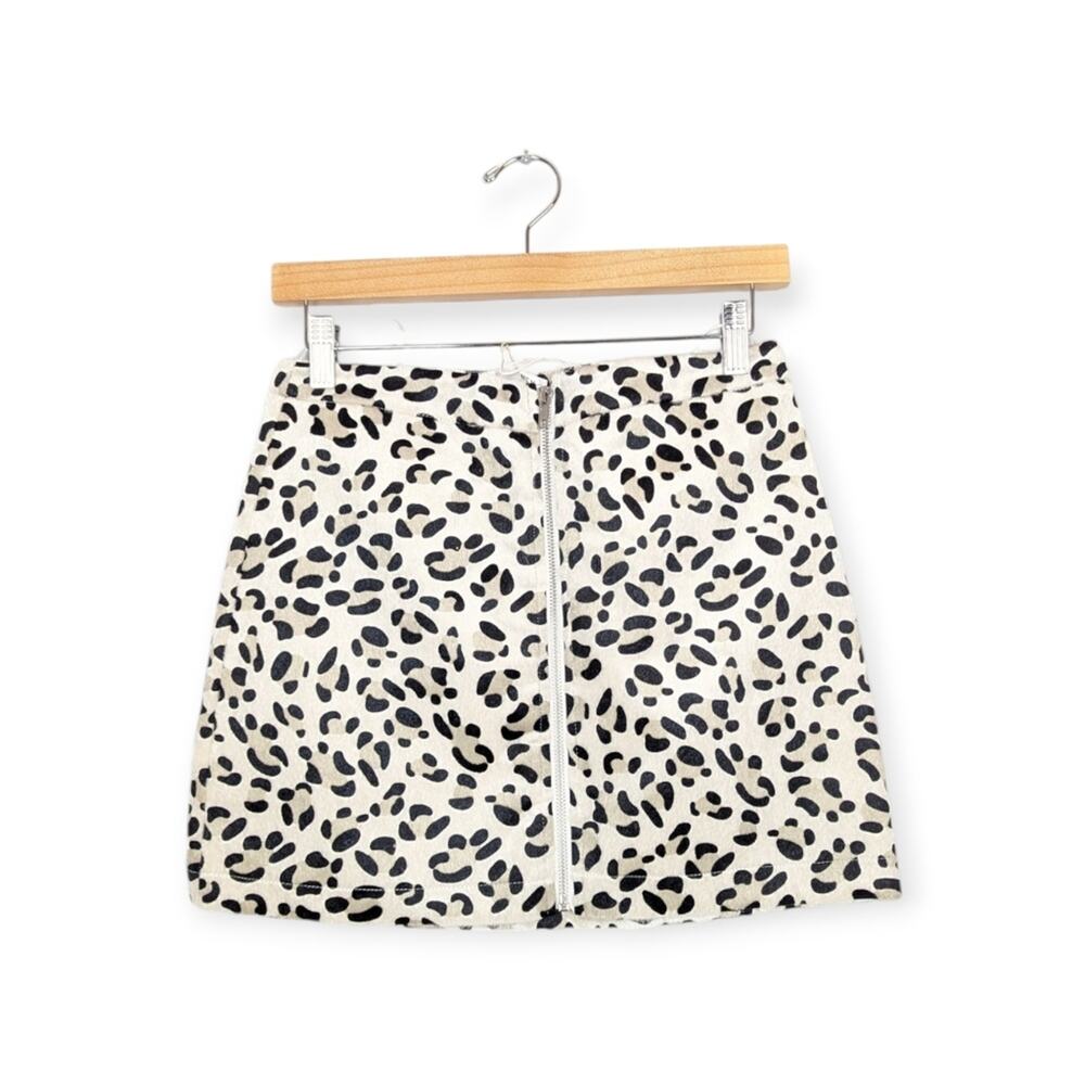 NWT Feline Good Snow Leopard Mini Skirt Size S - Picture 1 of 6